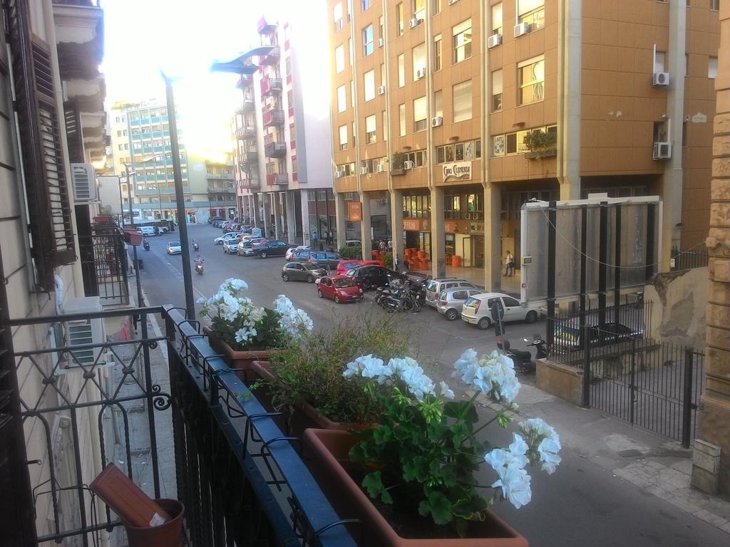 Apartament Casa Politeama Palermo Zewnętrze zdjęcie